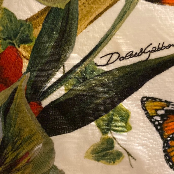 Like new dolce and gabana kids dress - Picture 2 of 3